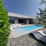 فيلة Homes4you K3 Pašman