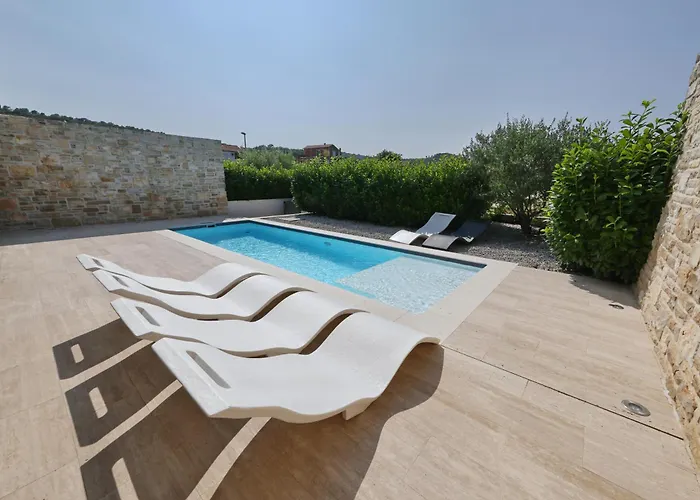 Homes4you K3 빌라 Pašman